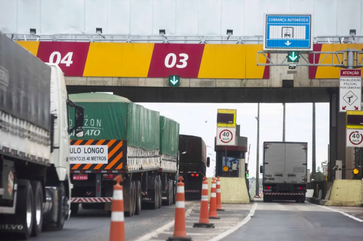 Projeto de lei quer garantir desconto em pedágios para caminhões bem aproveitados